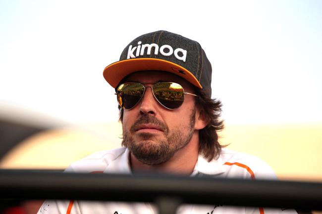 爱游戏APP-梅赛德斯绝杀雷诺车队,阿隆索惊艳四座