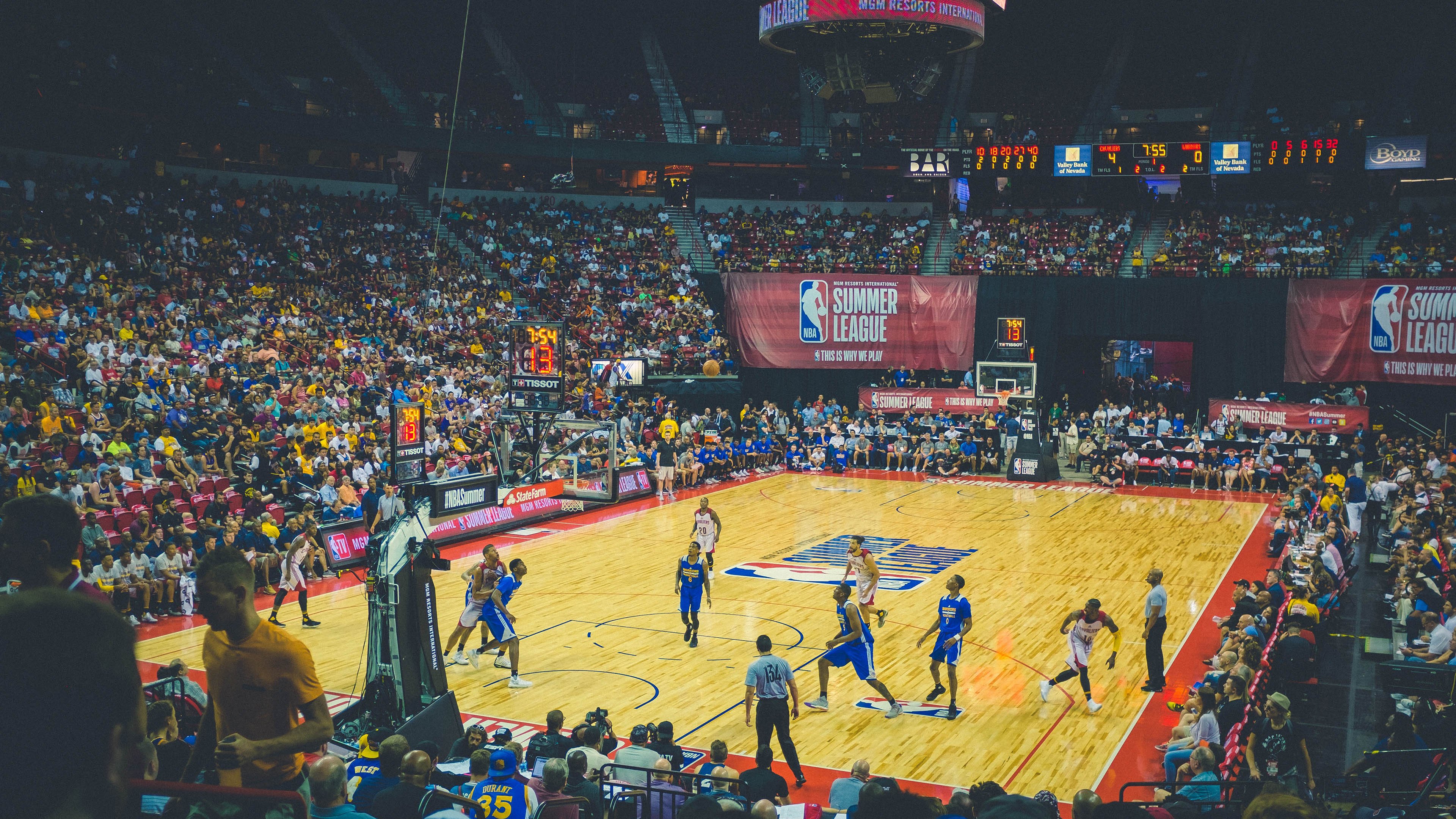 爱游戏在线-绝境掘金,爱德华兹的封神时刻,当个人英雄主义撕碎快船防线